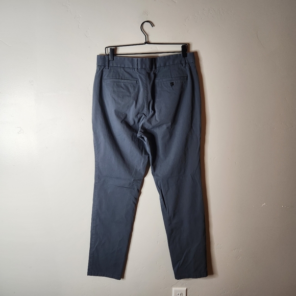 Everlane Pants Mens The Performance Chino Uniform Size 35x34 - Picture 4 of 10